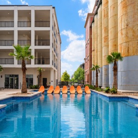 Sparkling swimming pool